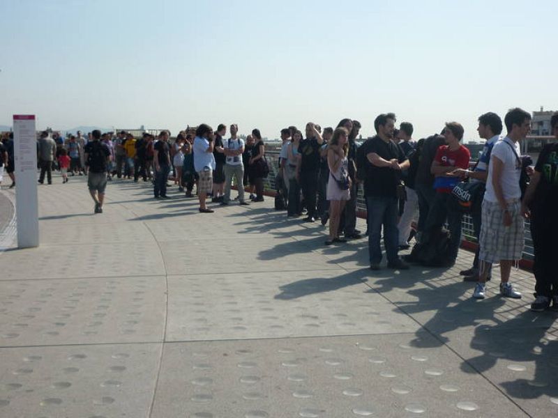   Los asistentes al Gamelab esperan para entrar a la feria internacional del videojuego que este año se celebra en Barcelona. 