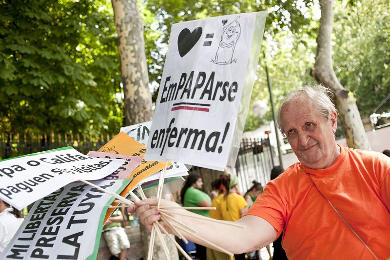 MILES DE PERSONAS Y 35 CARROZAS COLAPSARÁN MADRID EN LA MARCHA DEL ORGULLO