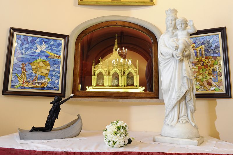 La princesa ha depositado su ramo en la capilla de Santa Devota