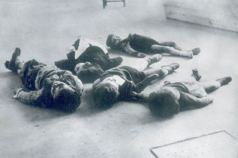 Niños víctimas de la guerra en la zona nacional
