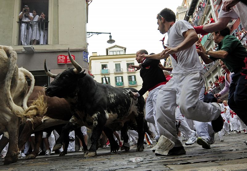 Primer encierro San Fermín 2011