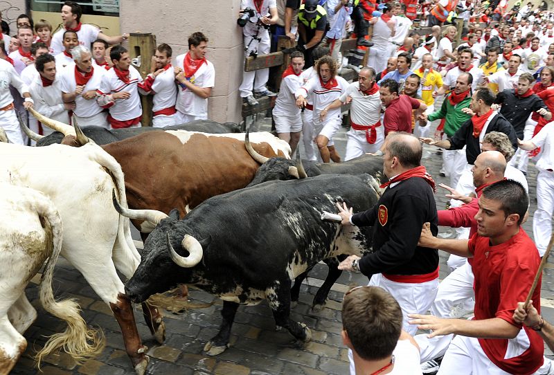 Primer encierro San Fermín 2011