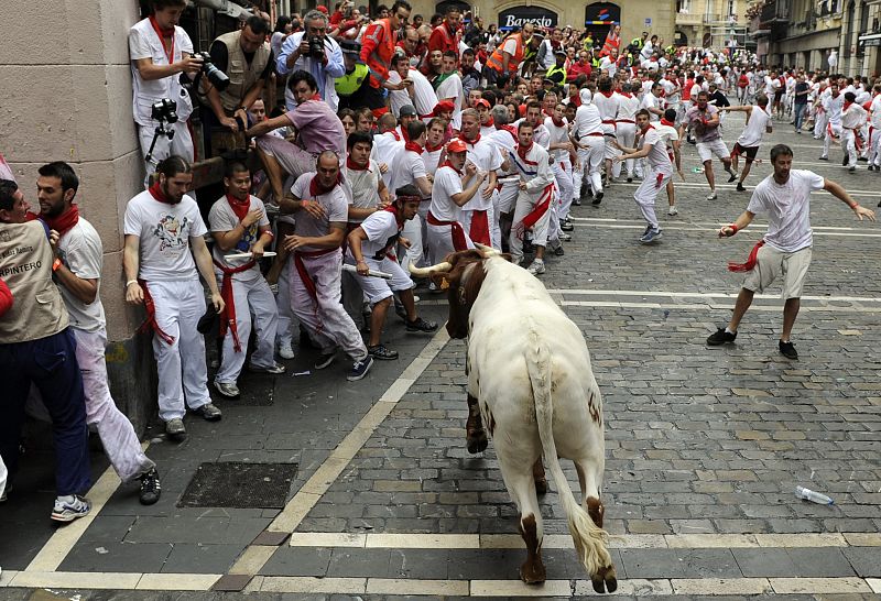 Primer encierro San Fermín 2011