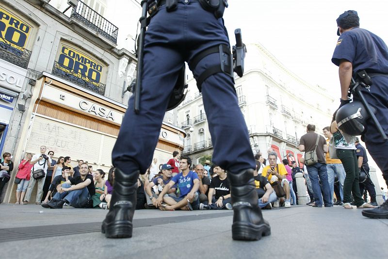 DESALOJO INDIGNADOS EN PUERTA DEL SOL