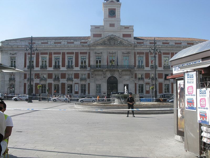 La Puerta del Sol, precintada por la Policía por tercer día consecutivo