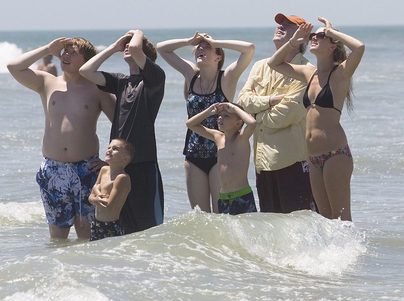 Lanzamiento de la sonda Junto