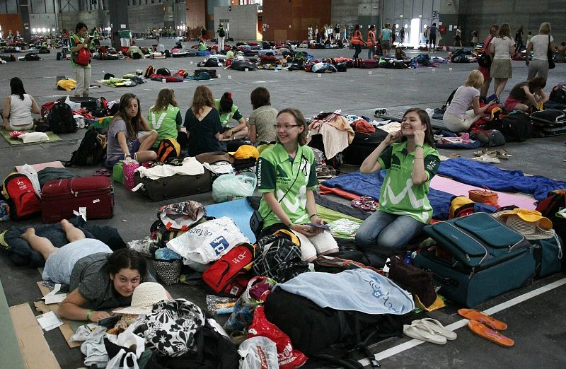 Vista de uno de los pabellones de la Feria de Madrid acondicionado para el alojamiento de las voluntarias internacionales