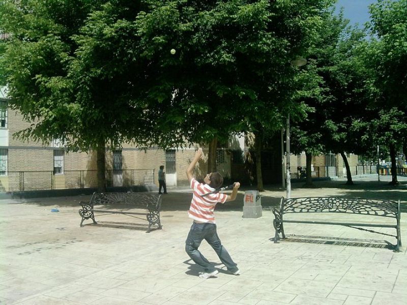 El tenis no se deja ni en la calle, aunque haga demasiado calor