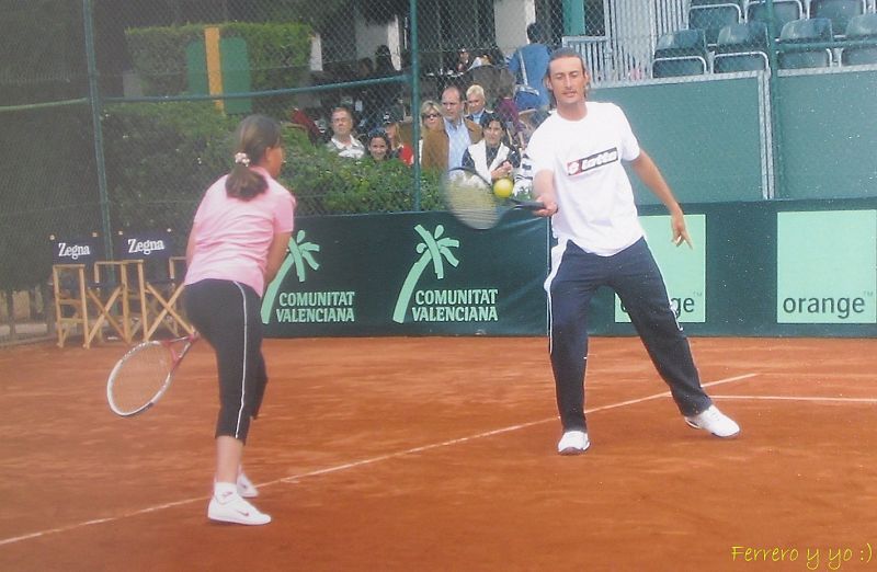 Yo cuando tenía 8 años jugando al tenis con Ferrero en los viveros de Valencia.