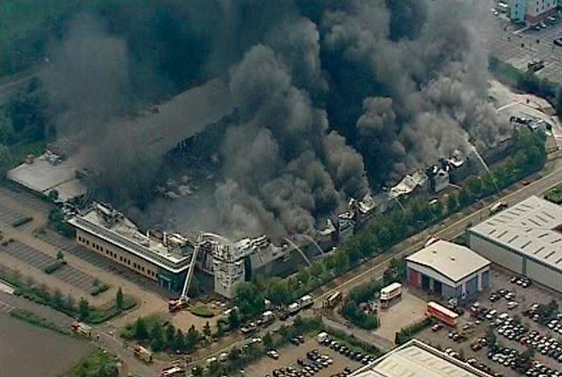 El fuego de Londres quema la mayor reserva de música independiente de Reino Unido