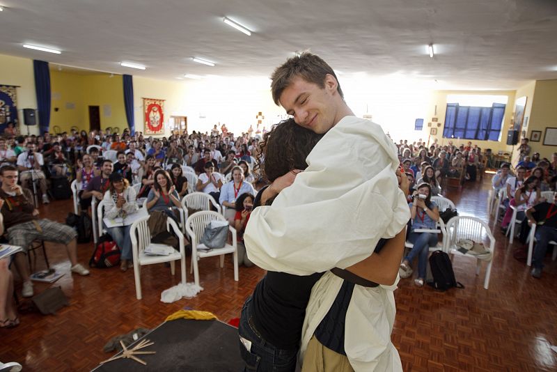 La base militar de Araka, en Vitoria, acoge un encuentro ecuménico de 400 jóvenes cristianos procedentes de 22 países, de los cuales unos 250 acudirán a la Jornada Mundial de la Juventud