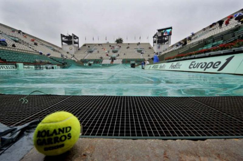 La pista de Roland Garros, la captó mi padre (que es fotógrafo) y me llamó muchísimo la atención, espero que os guste