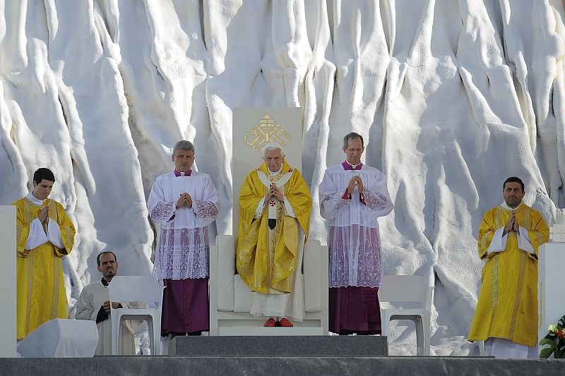 La misa que clausura la JMJ da comienzo en Cuatro Vientos