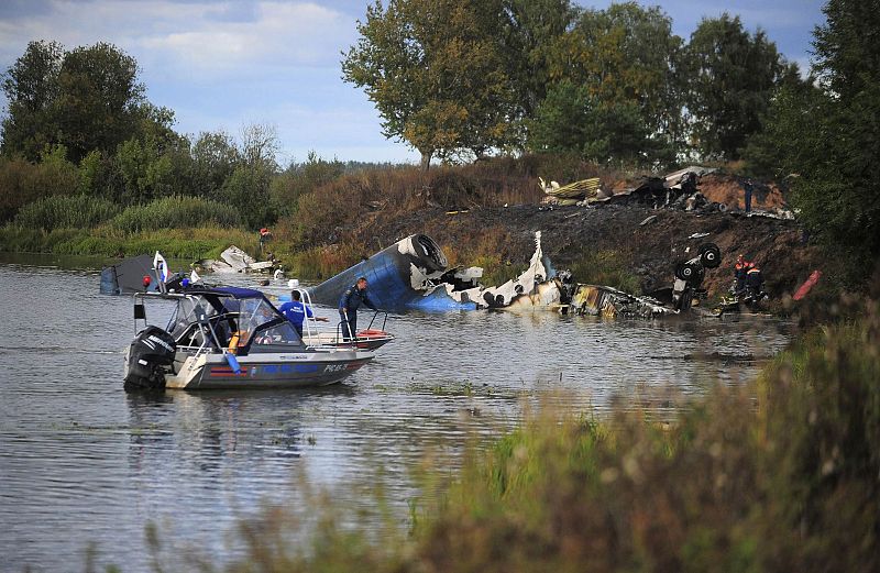 Un avión Yak-42 se estrella en Rusia y deja al menos 43 muertos