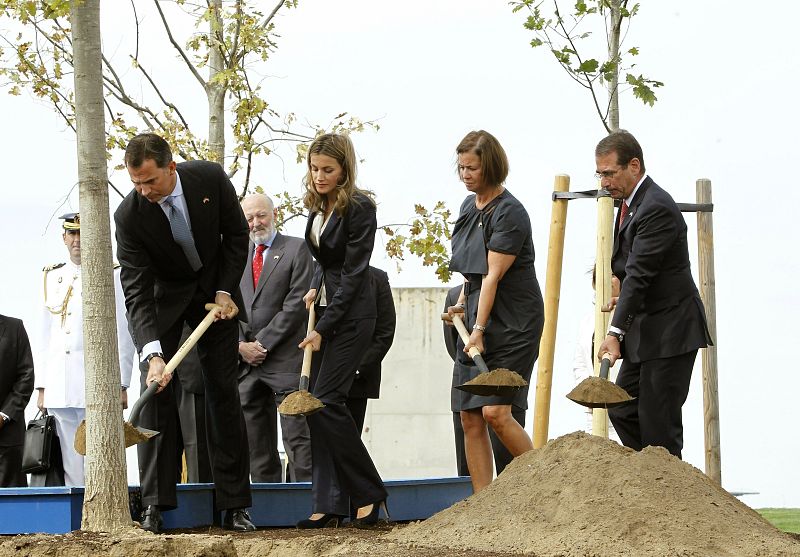 LOS PRÍNCIPES HOMENAJEAN A VÍCTIMAS DEL TERRORISMO EN EL ANIVERSARIO DEL 11-S