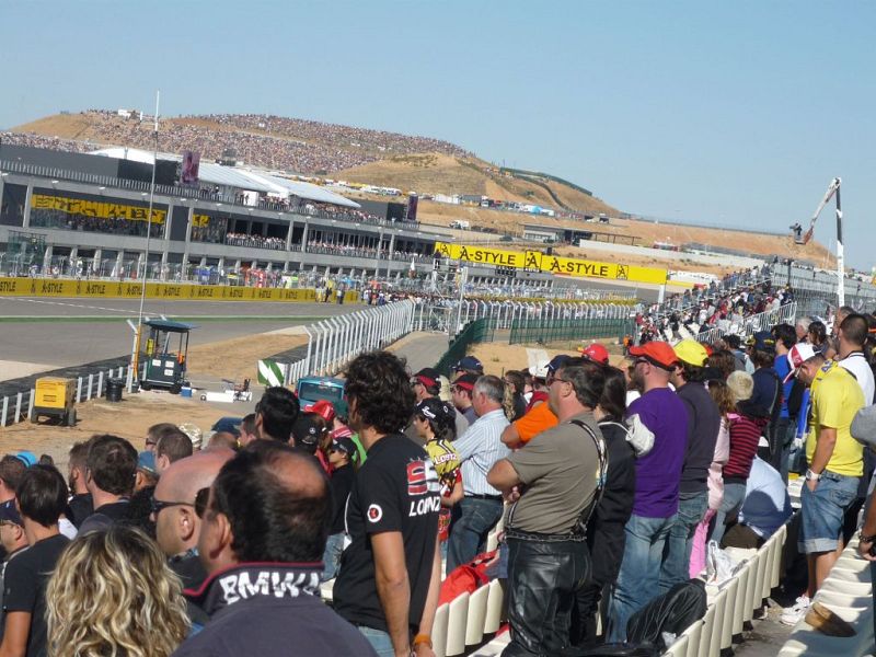 Consigue uno de los 5 tapices homenaje a Tomizawa