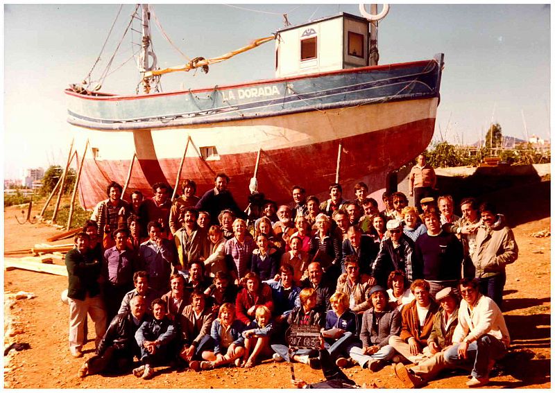 Foto del equipo antes de desmontar el barco 'La Dorada'