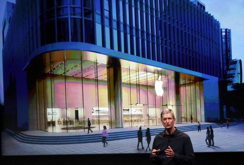 Tim Cook, sustituto de Steve Jobs al frente de Apple, durante la presentación del nuevo dispositivo de la compañía