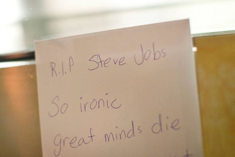 Mensaje en memoria del fundador de Apple. 