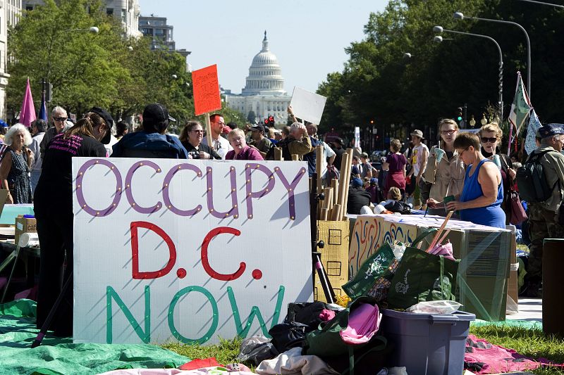 En Washington DC, los indignados han tomado la plaza de la Libertad. Al fondo se puede ver el capitolio
