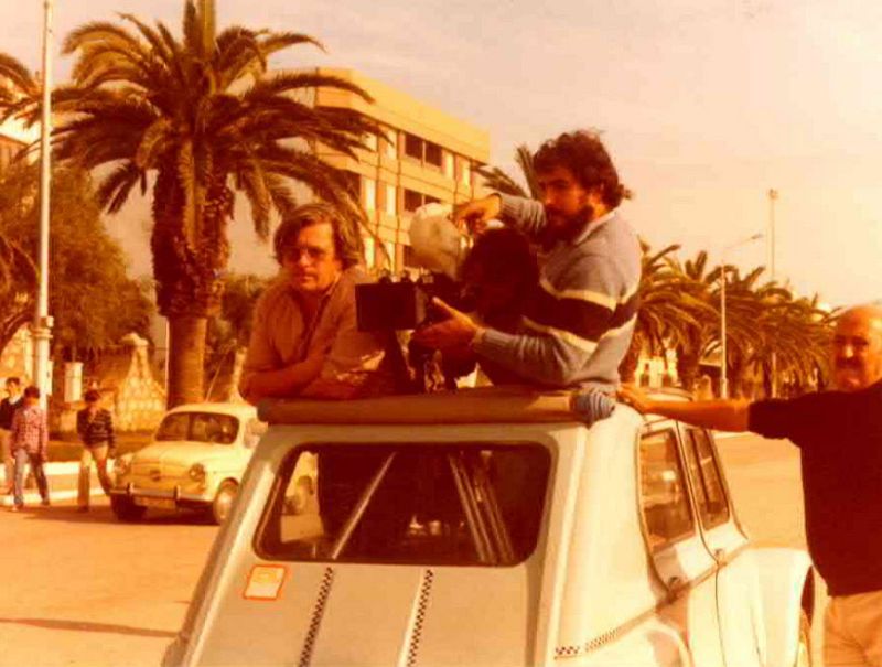 Verano azul: Rodaje de planos de la cabecera sobre un Citroën Dyane en el puerto de Motril