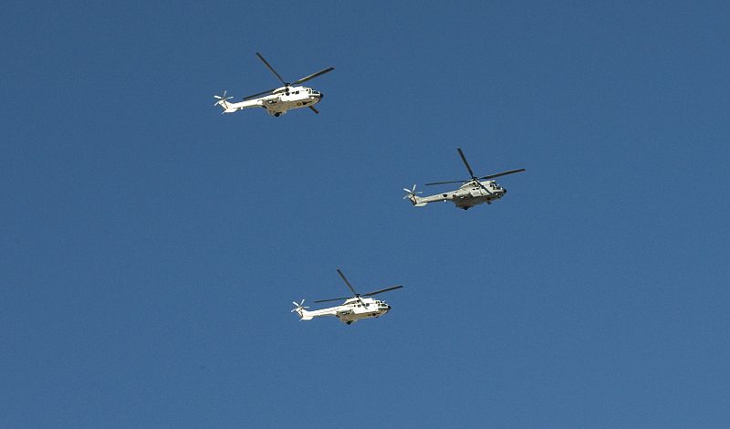 Aviones y helicópteros del Ejército han participado también desde el aire en el desfile militar