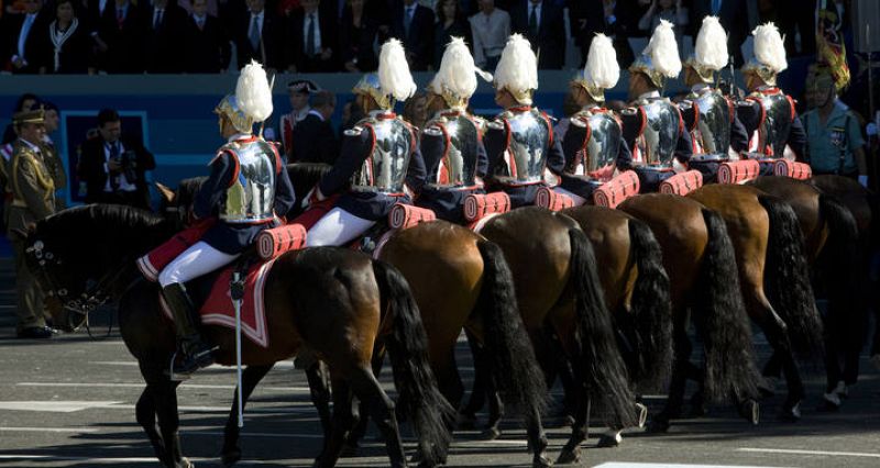Las unidades a caballo de la Sección Hipomóvil de la Guardia Civil ha cerrado el desfile