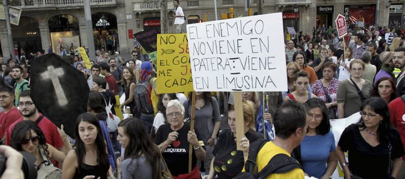 INDIGNADOS PROTESTAN EN BARCELONA