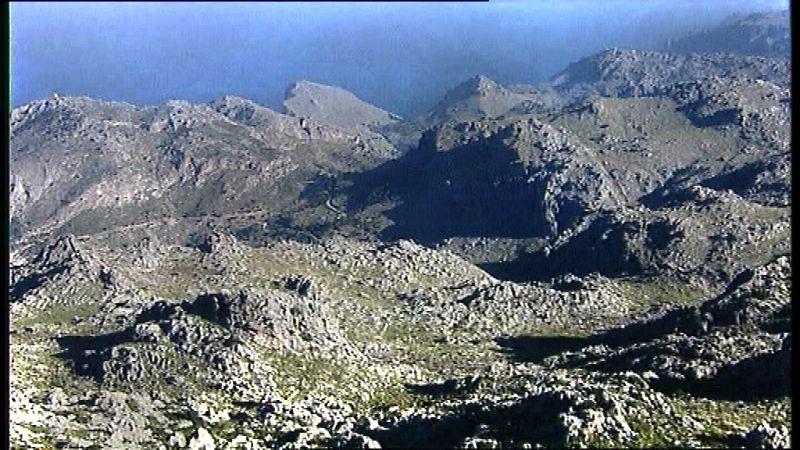 Vistas aéreas de la Serra de Tramuntana cerca del Puig Major