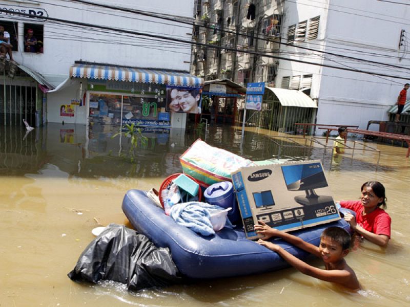 Miles de personas han dejado sus hogares por las inundaciones