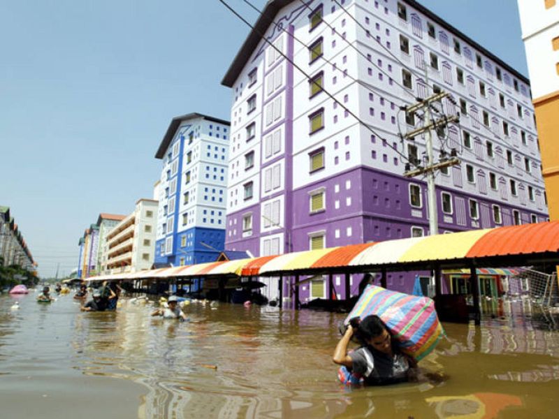Aspecto de una calle de Pathum Thani, en Tailandia 