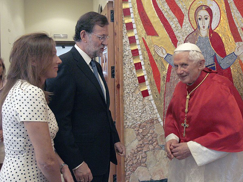 Rajoy con Benedicto XVI en su visita a España en 2011