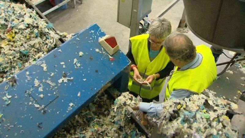 Las bolsas biodegradables y de polietileno no pueden reciclarse mezcladas 2