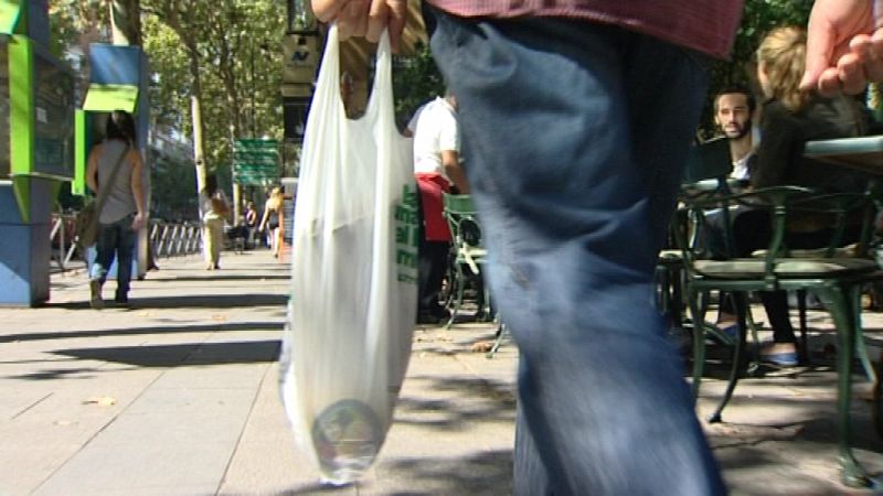 Estamos reduciendo el consumo de bolsas de plástico de un solo uso