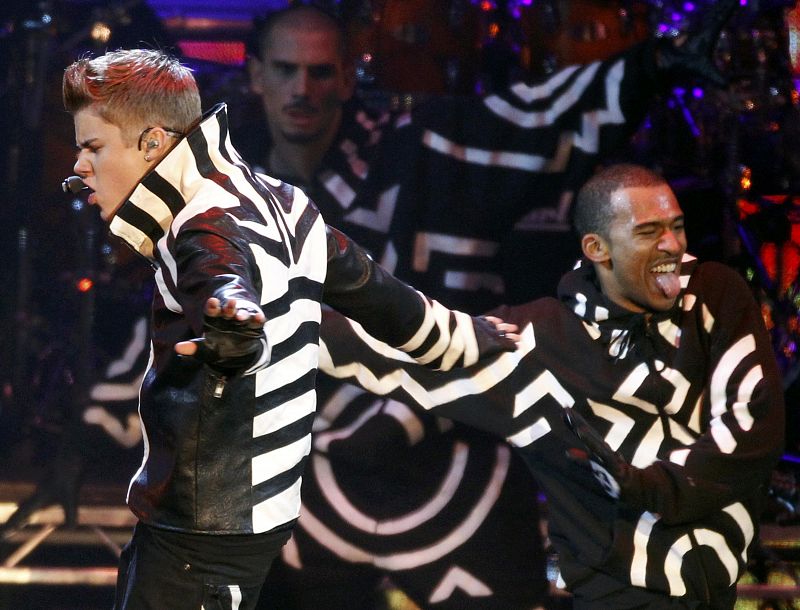 El cantante candiense Justin Bieber durante su actuación en la gala MTV