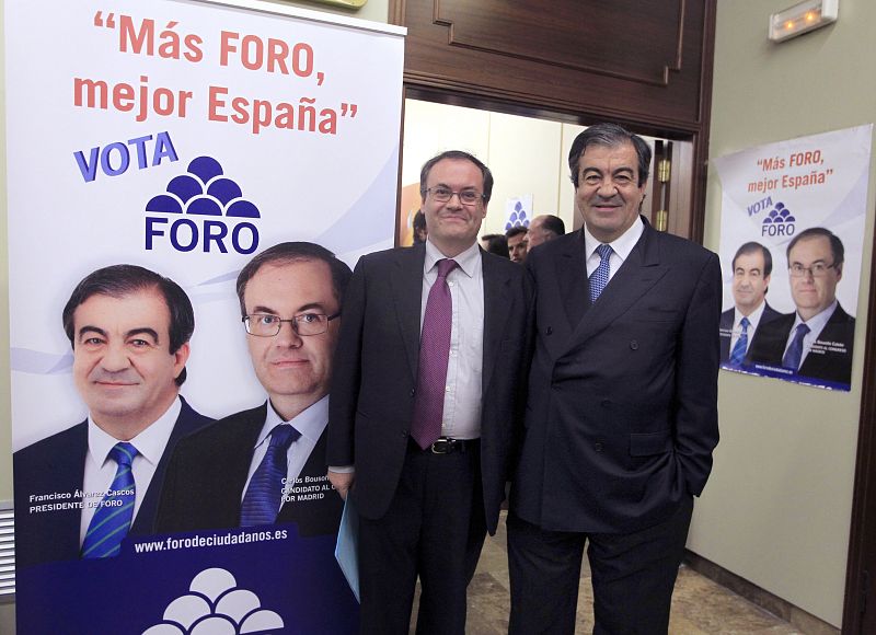 Cascos, junto a los candidatos de Foro Asturias por Madrid