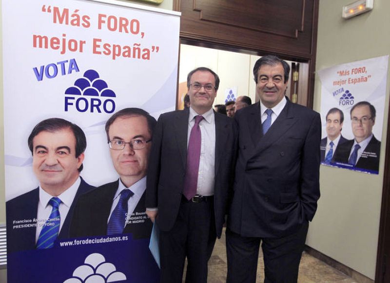 Cascos, junto a los candidatos de Foro Asturias por Madrid