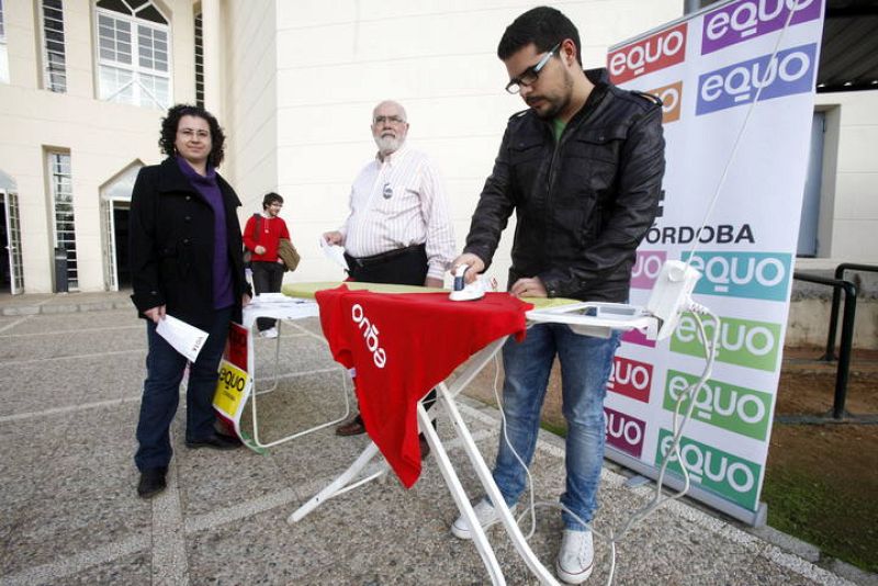 Equo pone a planchar a los universitarios en pro de la igualdad