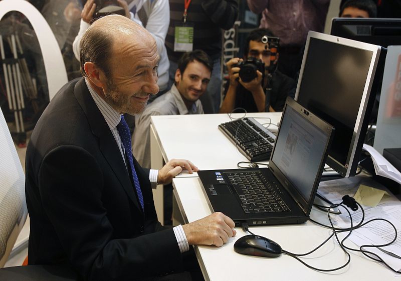Rubalcaba ha contestado a las preguntas que le han formulado desde Twitter