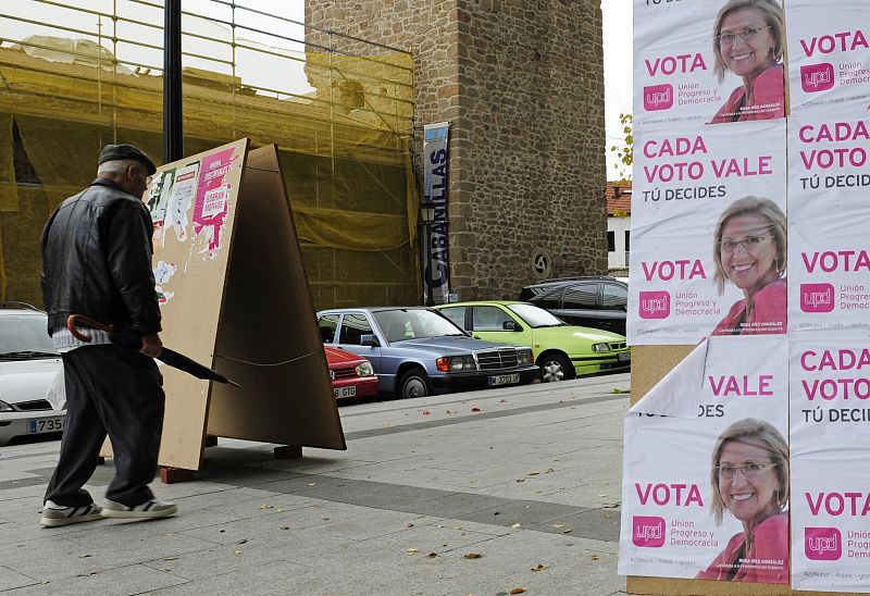 Propaganda electoral de UPyD en Manzanares El Real, Madrid.