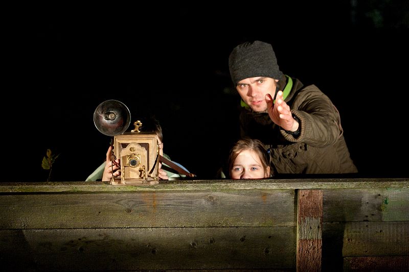 Indicaciones a los niños durante el rodaje del anuncio de la lotería de Navidad 2011