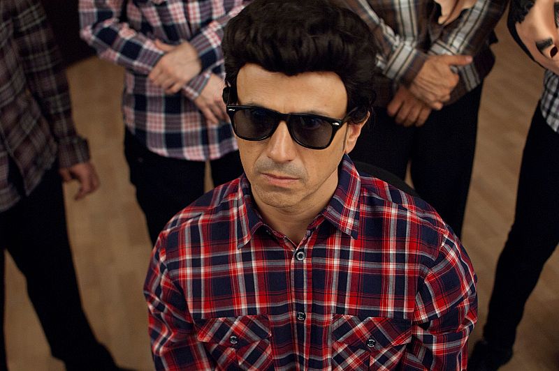 La hora de José Mota - Mota parodia a Bruno Mars y su "Lazy song"