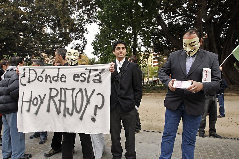 PROTESTA DEL COLECTIVO CONTRA LA CORRUPCIÓN ANTE EL TSJCV