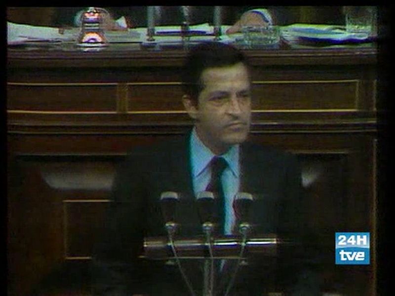 Adolfo Suárez fue investido presidente por el Congreso de los Diputados el 30 de marzo de 1979