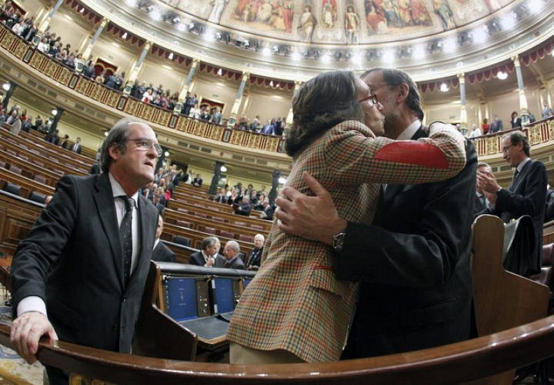 FELICITACIONES A RAJOY TRAS SER INVESTIDO PRESIDENTE DEL GOBIERNO