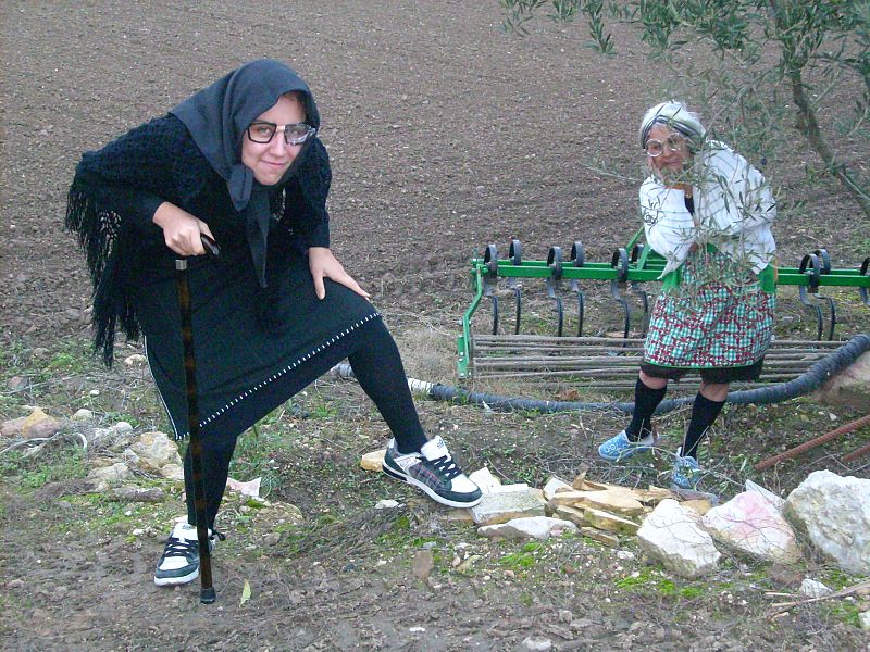 Leonor Segovia y su madre disfrazadas de La Vieja l' Visillo y La Blasa