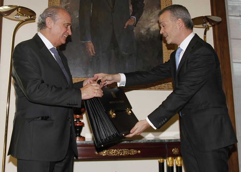 Jorge Fernández Díaz toma posesión como ministro de Interior