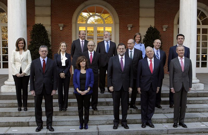 RAJOY PRESIDE LA PRIMERA REUNION DE SU CONSEJO DE MINISTROS