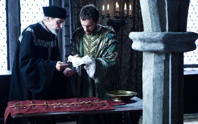 Isabel  - Enrique IV desesperado por tener un heredero