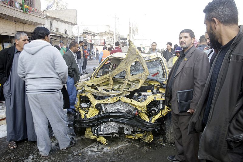 Dos coches bombas han explotado de forma simultánea.